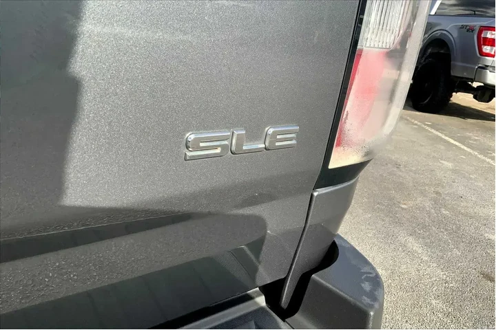 $20526 : GMC Canyon 2020 4x2 SLE 4dr image 9