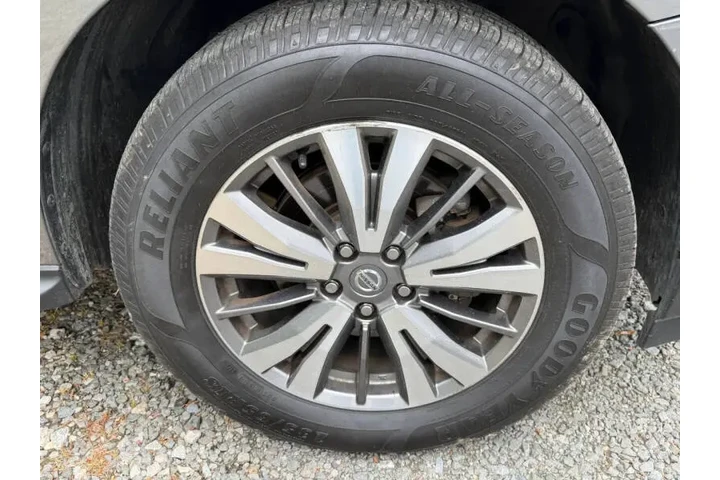 $14550 : 2020 Pathfinder SL image 10