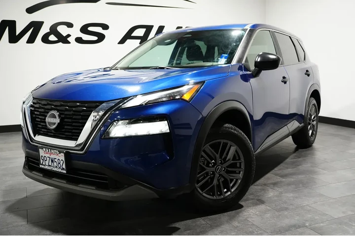 $19244 : 2023 Rogue S image 2