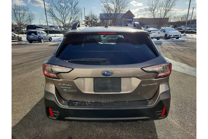 $21674 : Subaru Outback 2022 AWD Prem image 5
