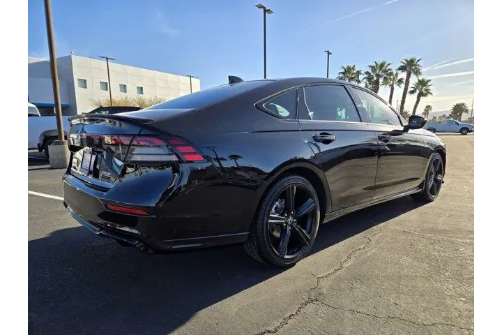 $28991 : Honda Accord Hybrid 2024 Spo image 6