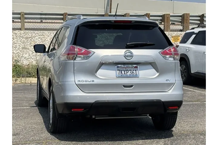 $8999 : Nissan Rogue 2015 S 4dr Cros image 4