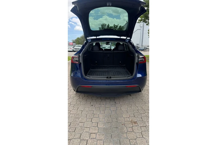 $30900 : *Tesla 2024 Modelo Y* image 2