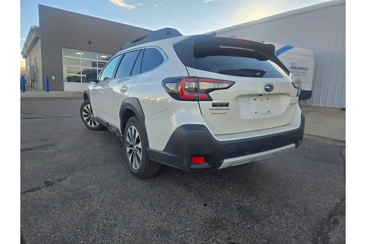$33997 : Subaru Outback 2024 AWD Limi image 4