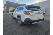 $33997 : Subaru Outback 2024 AWD Limi thumbnail