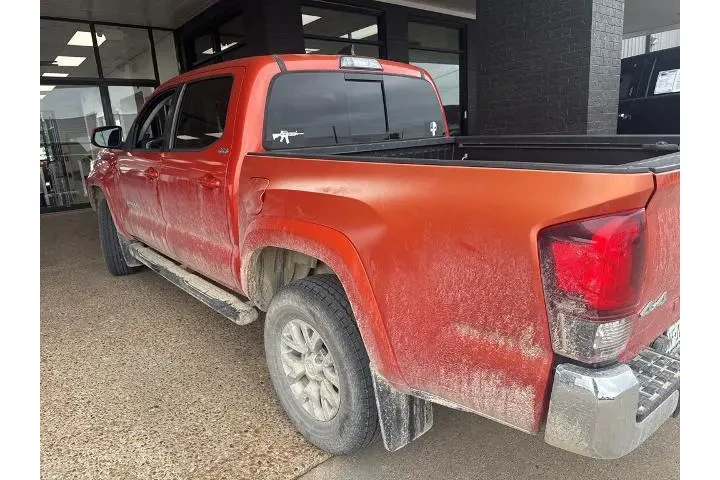 $26666 : Toyota Tacoma 2018 4x4 TRD P image 4