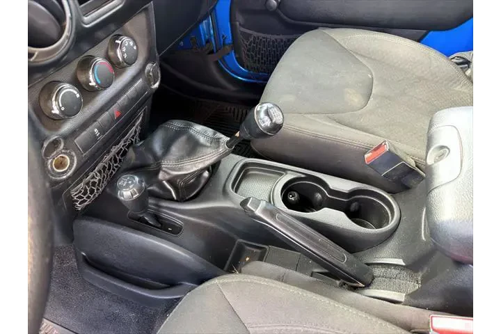 $21980 : Jeep Wrangler 2016 4x4 Sport image 10