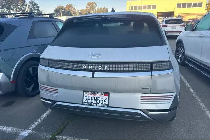$28990 : Hyundai IONIQ 5 2023 AWD Lim image 4