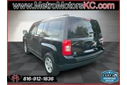 $9989 : 2016 Patriot FWD 4dr Sport thumbnail
