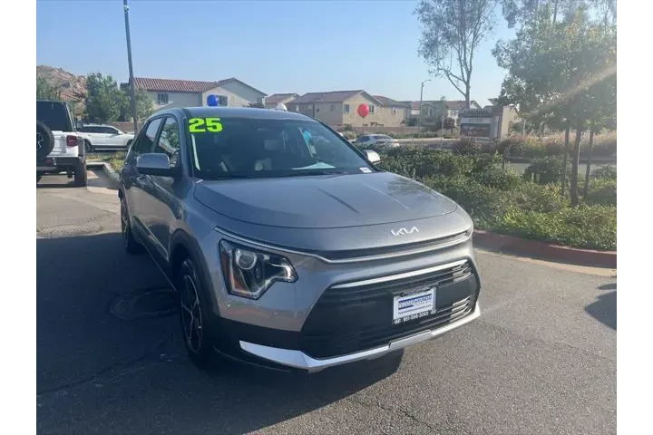 $19543 : Hyundai KONA 2023 SEL 4dr Cr image 2