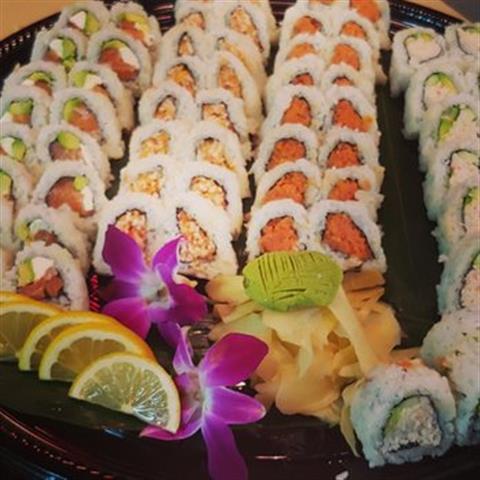 ¡Aquí El mejor Sushi de L.A!🙋 image 4