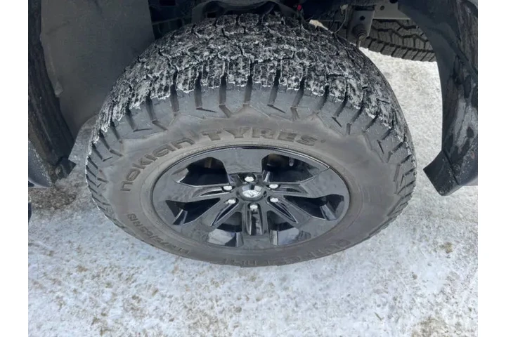 $32990 : 2022 RAM 1500 Laramie image 10