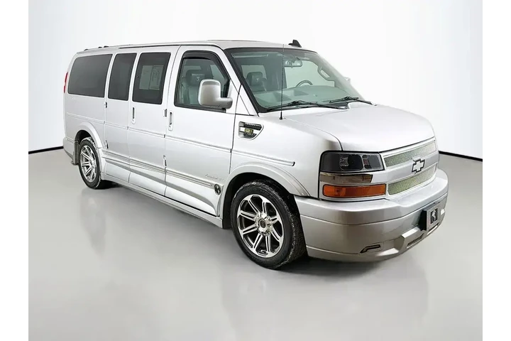 $24995 : Chevrolet Express 2016 2500 image 2