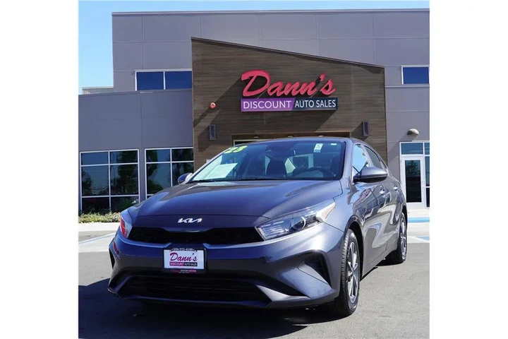 $18984 : 2023 Forte LXS image 1