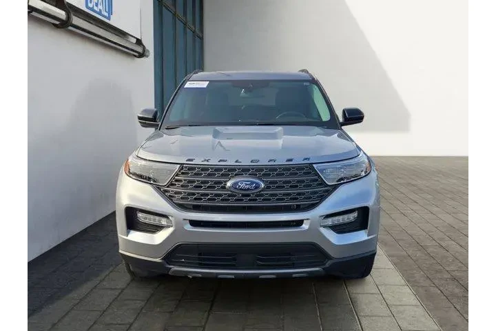 $32995 : Ford Explorer 2023 AWD XLT 4 image 8