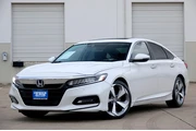 $22700 : 2019 Accord Touring 2.0T thumbnail