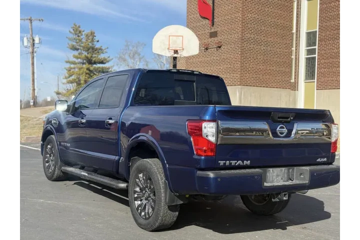 $15999 : 2017 Titan Platinum Reserve image 10