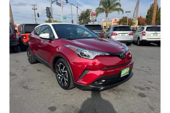 $12998 : 2018 C-HR XLE image 3