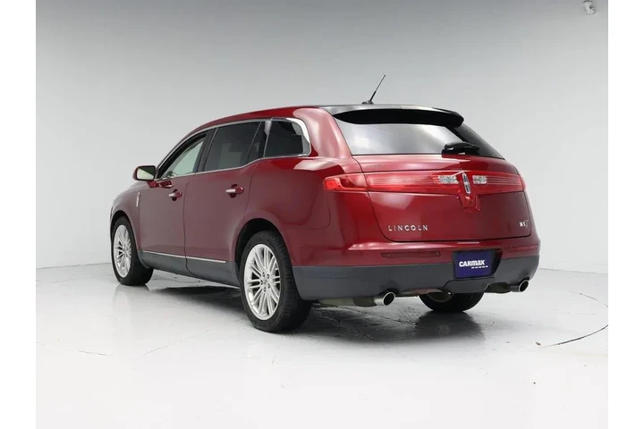 $20998 : Lincoln MKT 2018 AWD Reserve image 2
