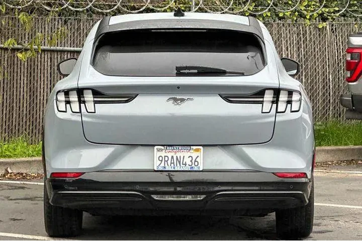 $29996 : Ford Mustang Mach-E 2024 Pre image 8