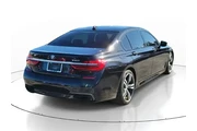 $27291 : BMW 7 Series 2019 740i 4dr S thumbnail