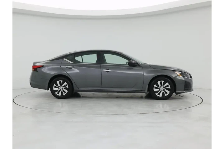 $23998 : Nissan Altima 2025 2.5 S 4dr image 7