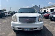 $7999 : 2007 GMC Yukon XL Denali thumbnail