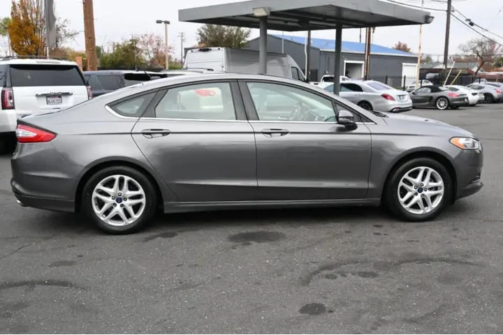 $4998 : 2014 Fusion SE image 8