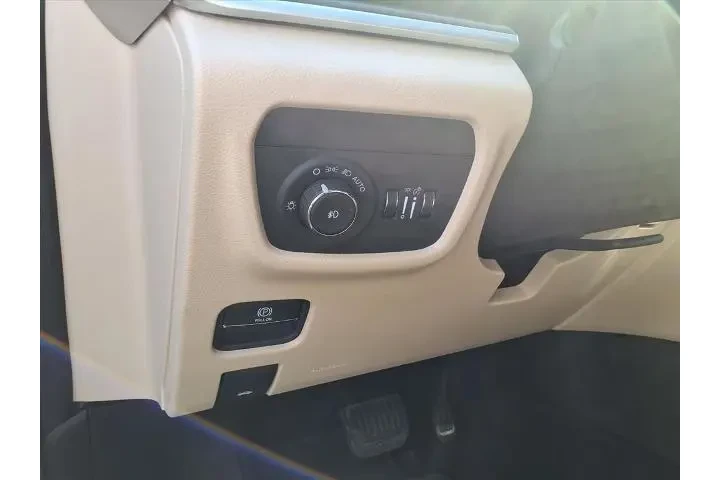 $37500 : Jeep Grand Cherokee 2024 4x2 image 8