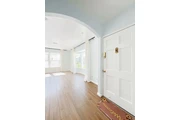 $1250 : renovated charming 3 bedroom thumbnail