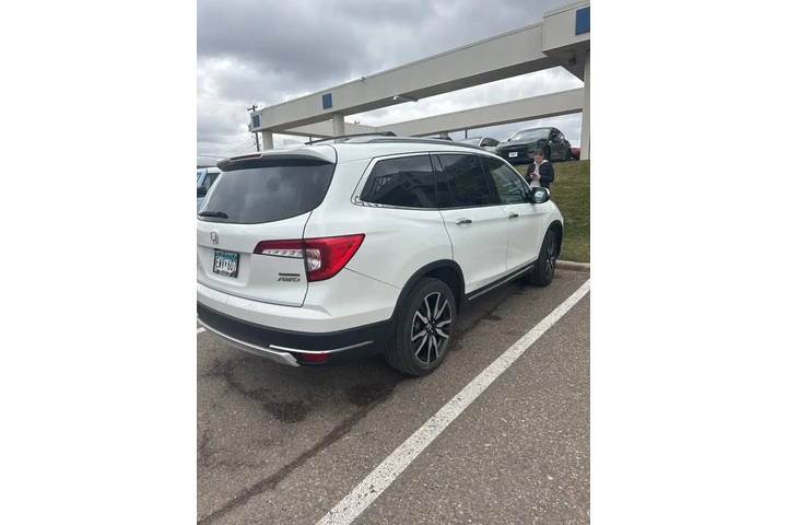 $23931 : Honda Pilot 2020 AWD Touring image 3