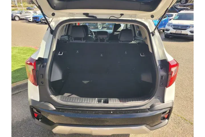 $22079 : Kia Seltos 2024 S 4dr SUV image 8