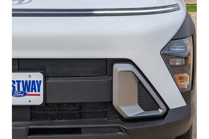 $18554 : Hyundai KONA 2024 SEL 4dr Cr image 8