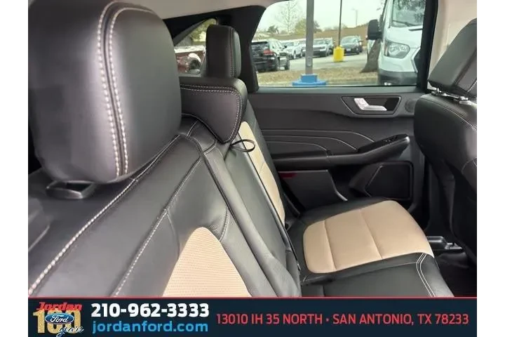 $20031 : Ford Escape Plug-In Hybrid 2 image 9