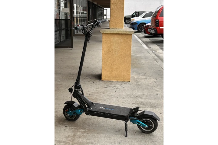 $900 : Patineta eléctrica Sccooter image 2