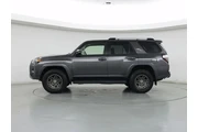 $31998 : Toyota 4Runner 2018 4x4 SR5 thumbnail