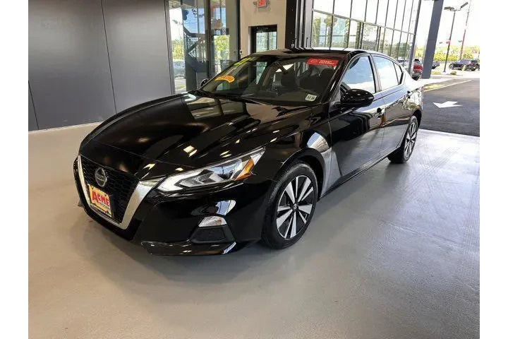 $18295 : Nissan Altima 2021 AWD 2.5 S image 2