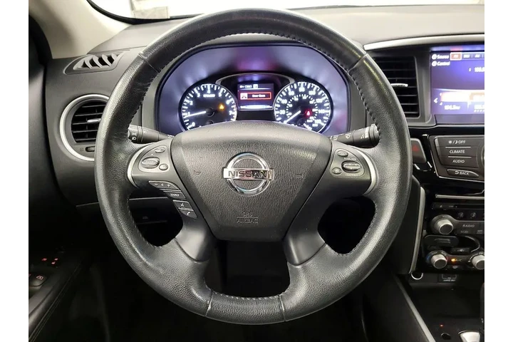 $16998 : Nissan Pathfinder 2018 4x4 S image 10