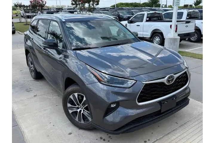 $31995 : Toyota Highlander 2021 AWD X image 3