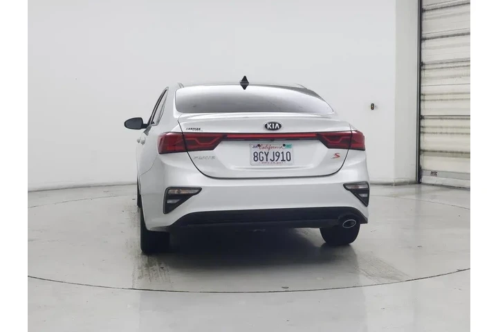 $13998 : Kia Forte 2019 S 4dr Sedan image 6