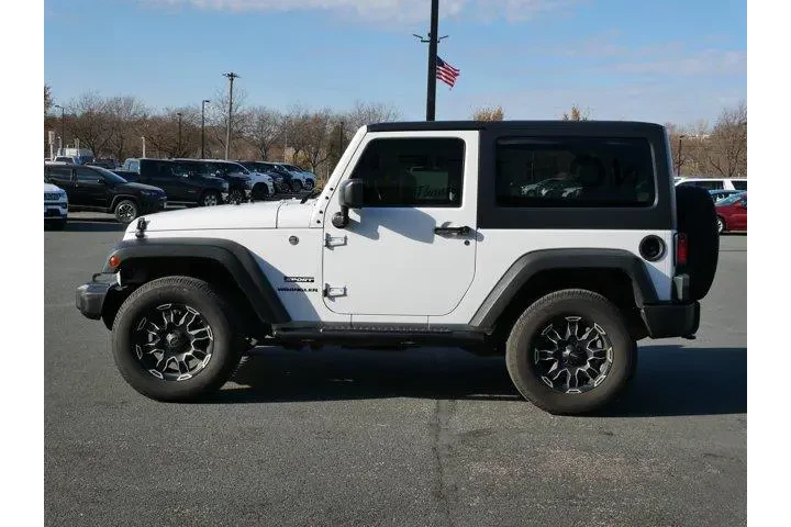 $11987 : Jeep Wrangler 2016 4x4 Sport image 5