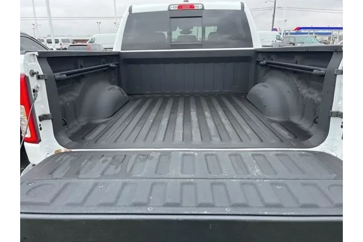 $31650 : Ram 1500 2022 4x4 Big Horn 4 image 4