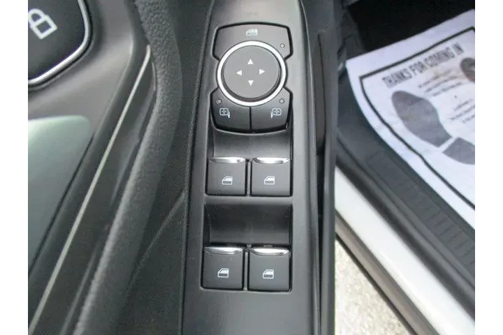 $29995 : Ford Escape Plug-In Hybrid 2 image 10