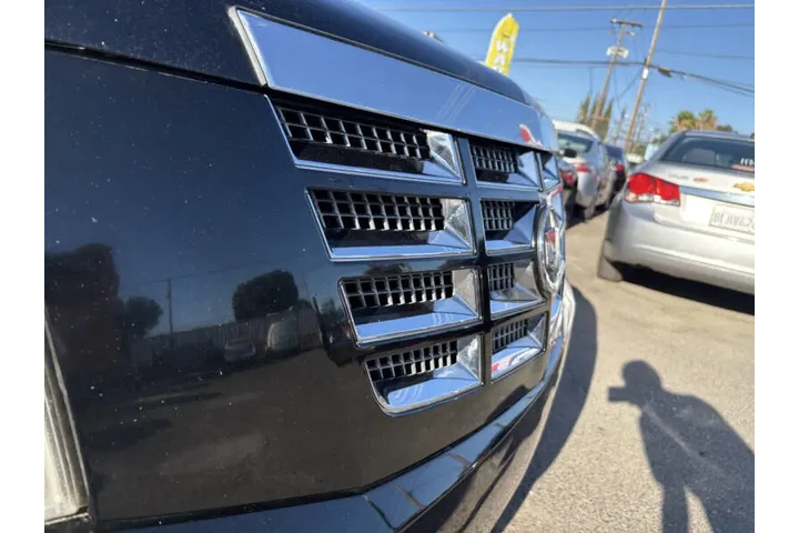 2007 Escalade image 10