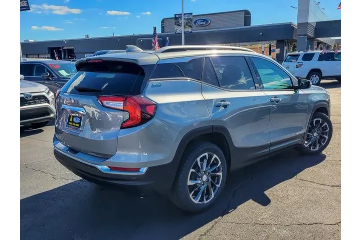 $25850 : GMC Terrain 2023 SLT 4dr SUV image 8