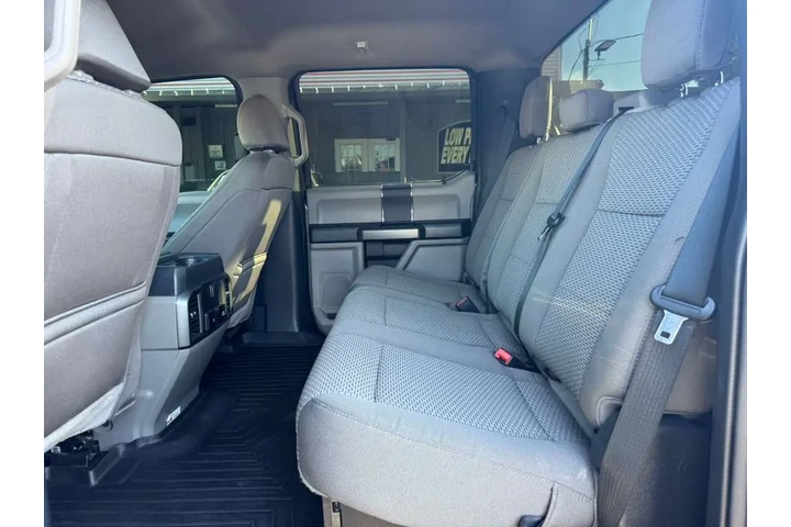 2022 F-250 SD XLT image 8