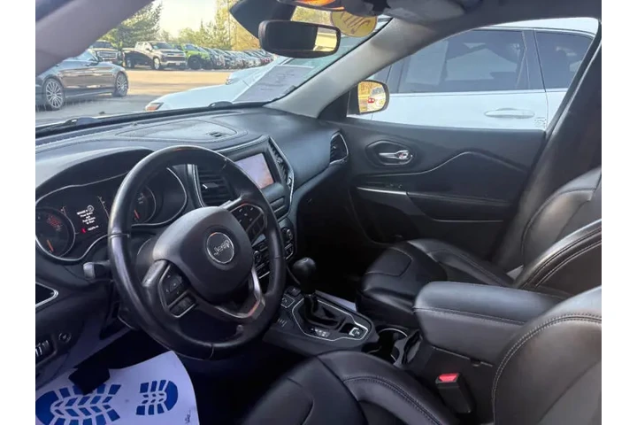 $10950 : 2019 Cherokee Latitude Plus image 10