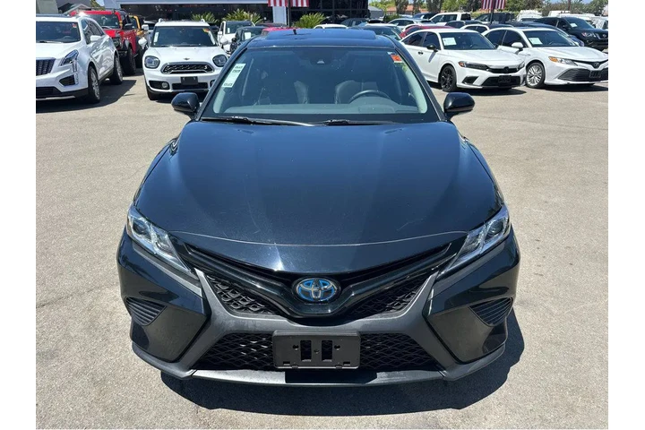 $21777 : 2019 Camry Hybrid SE image 3