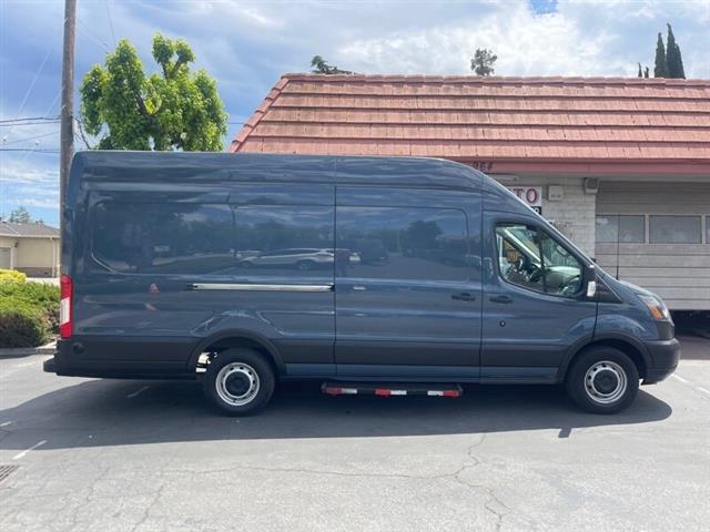 $29950 : 2019 Transit 250 Cargo van 25 image 2