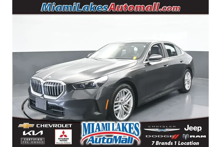 $37599 : BMW 5 Series 2024 AWD 530i x image 1
